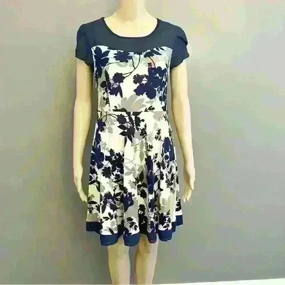 Vintage Navy floral short sleeves A-Line dress - Picture 4 of 4